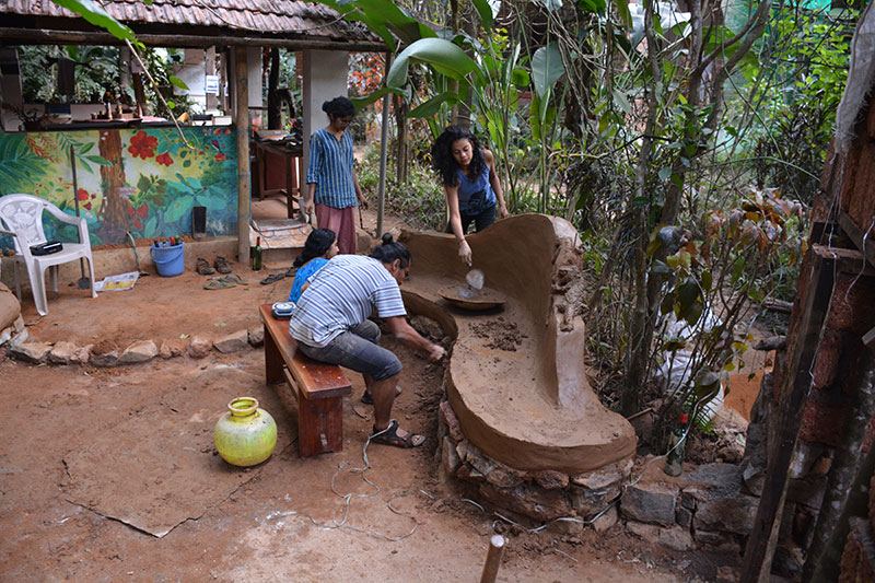 photo of mud workshop